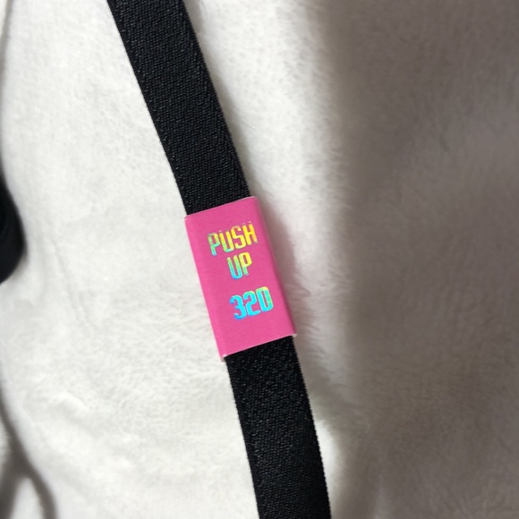 VS Pink Front-Clasp Push-Up Bra - Picture 3 of 5